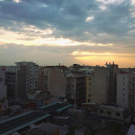 Tiny Loft Studio In The Heart Of Thessaloniki,17 Square Meters,On The Terrace Of The Building Exterior foto